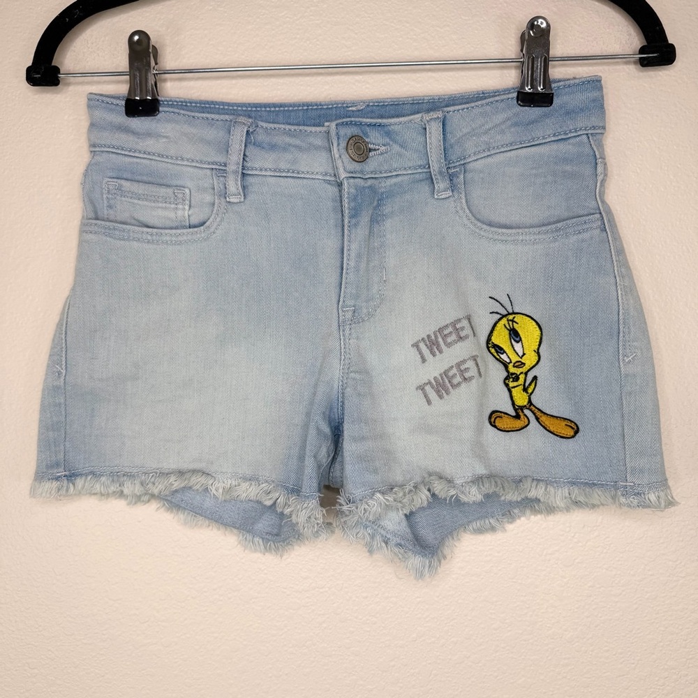 GAP Kids Looney Tunes Tweety Bird Embroidered Denim Cutoff Jean Shorts - Picture 3 of 12